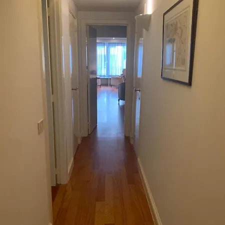 Ruim Vlakbij Zee Met Parking Appartamento *